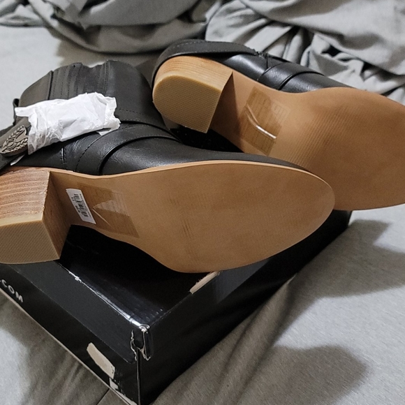 Booties - Picture 4 of 6